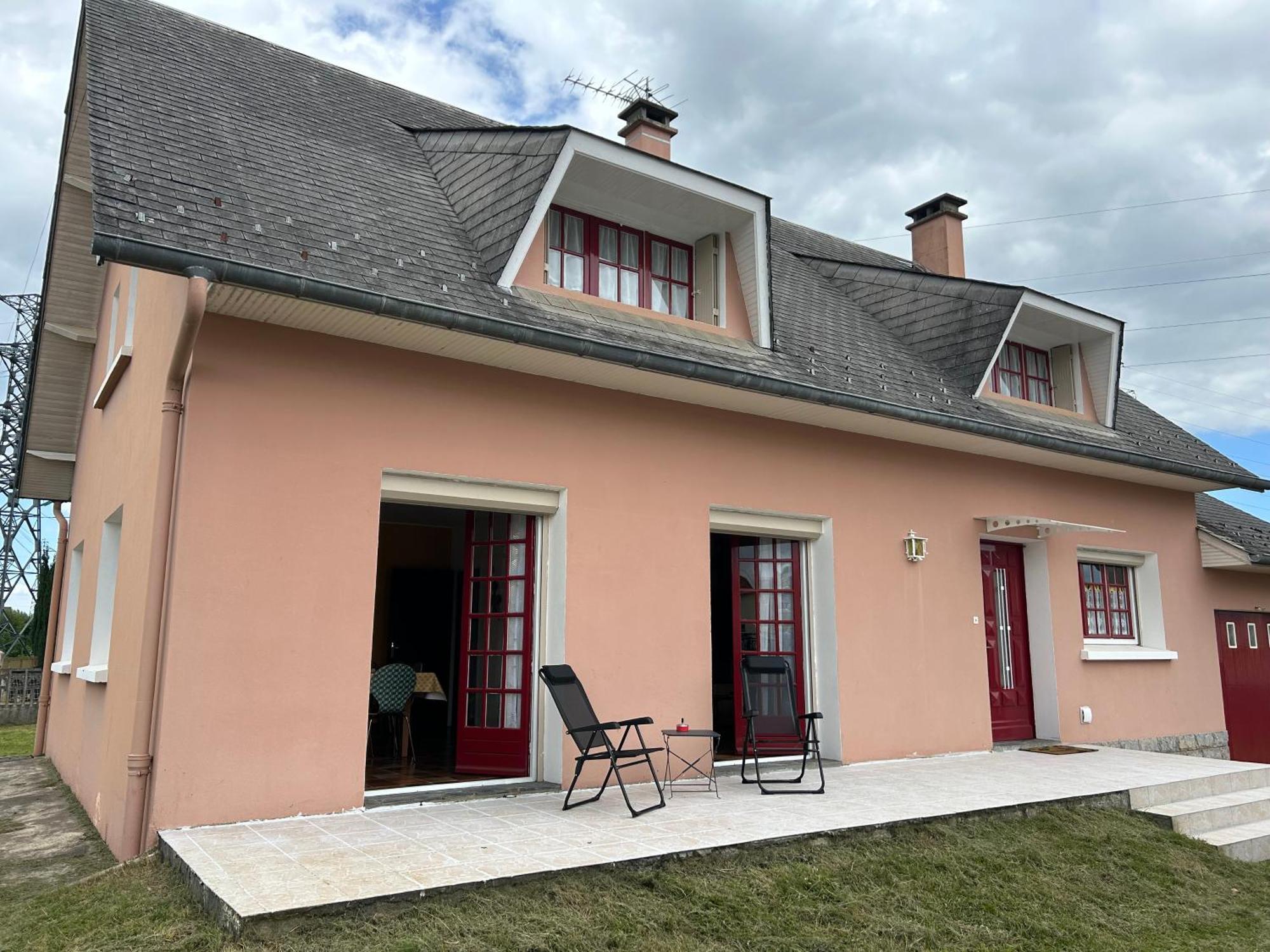 Gite La Maison Rose Lannemezan Ngoại thất bức ảnh