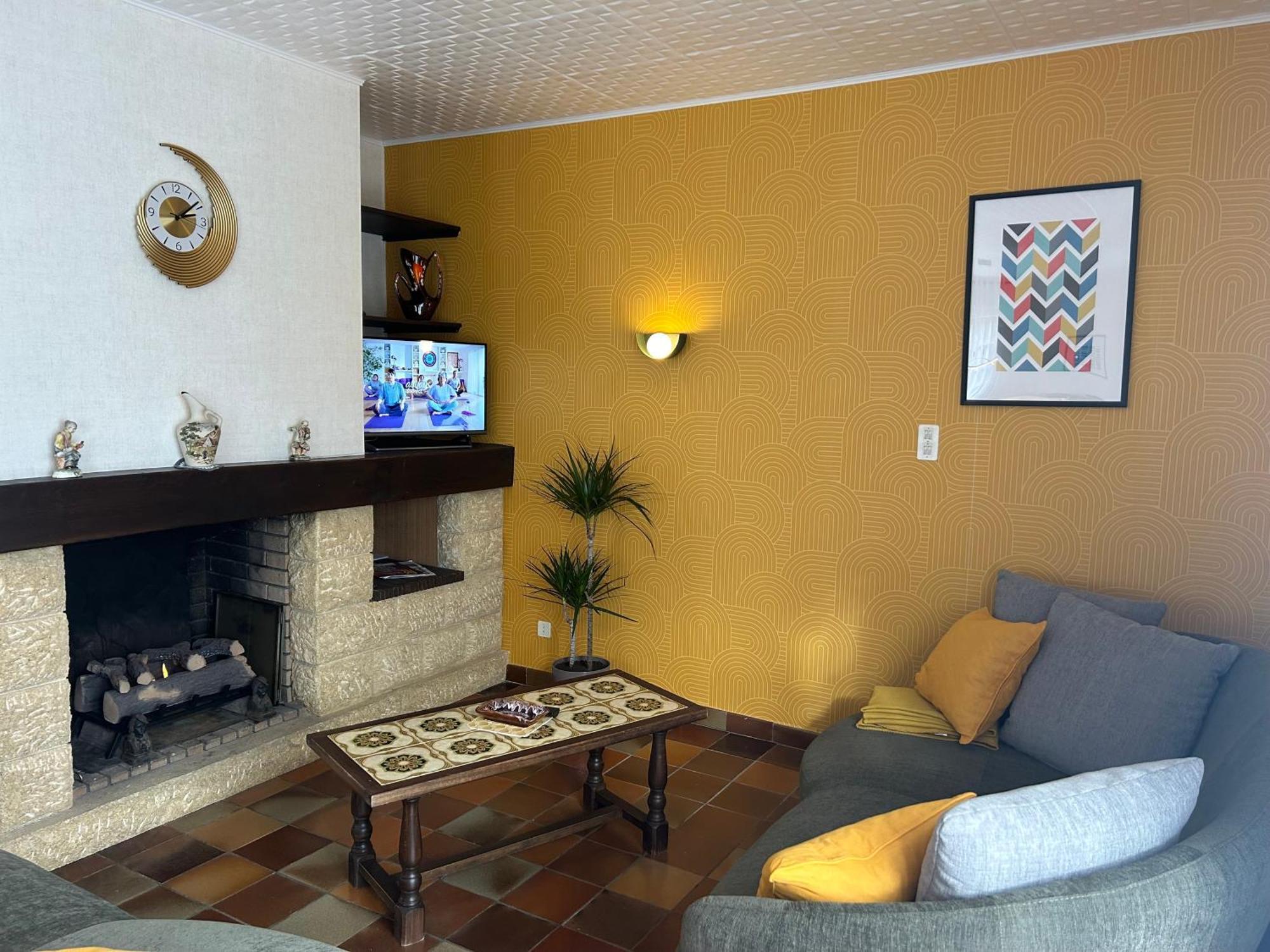 Gite La Maison Rose Lannemezan Ngoại thất bức ảnh